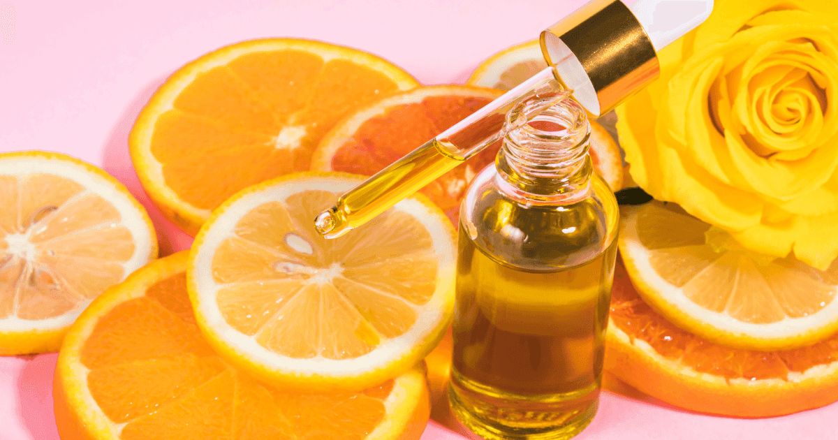 Různé obaly sér s vitamínem C – správné vs. nesprávné skladování